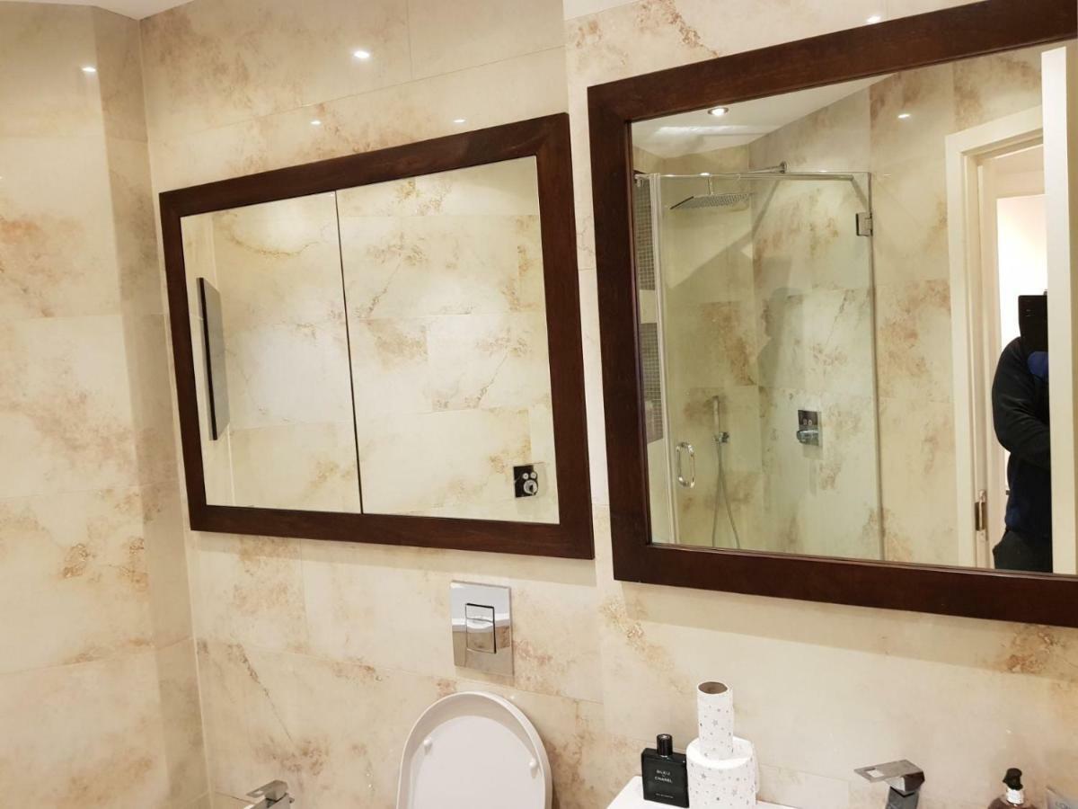 شقة لندن  في هارت أوغ كينغتسبريدج - ستانينغ آير كوندشند أبارتمنت - 1 مينيت ووك فرم هارودز المظهر الخارجي الصورة
